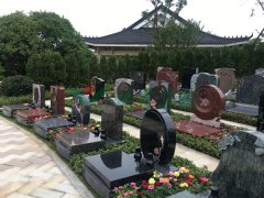 艺术墓碑：展现生命的故事，，转达永恒的情绪