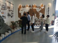 10月尾，温州、、、张家口两地向导考察人生就是搏集团