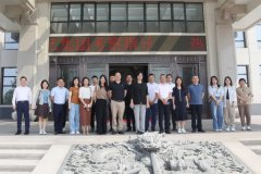 秋风有信，，共绘优美