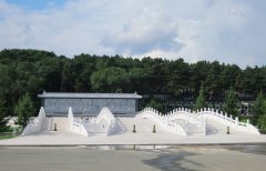 一面墙，，，一道景：：：九龙照壁浮雕景墙的诗画之美