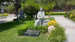 孙礼仁纪念碑完工：以《思索》之名，传承艺术之魂