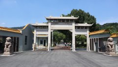 方寸之间见天地：：老墓区刷新中的生命美学