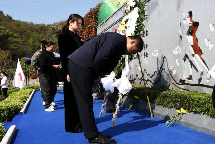 1-260413093950N7 人生就是搏(中国集团)官方网站